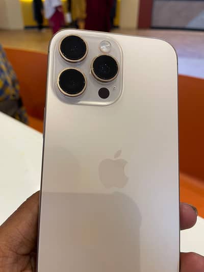 Apple iPhone 16 Pro Max