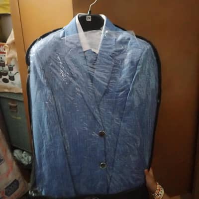 2 Pent Coat 3 piece Suit Only One Day Used
