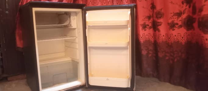 Esquire Single Door fridge for sale