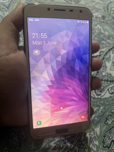 Samsung Mobile J4