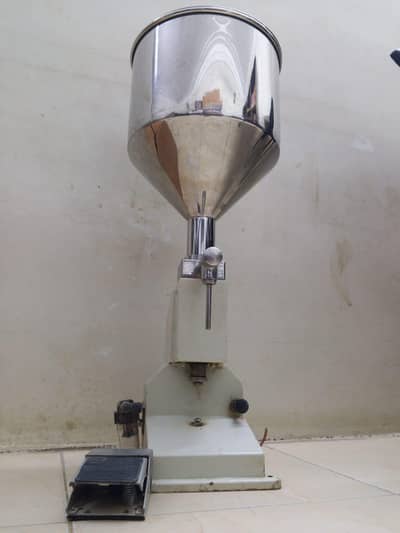 Semi Automatic Pneumatic Filling Machine