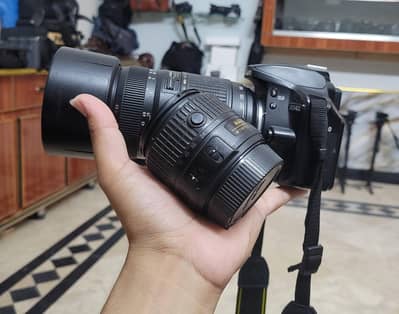 Dslr Nikon d3400 (Nikon 70-300mm & Nikon 18-55mm)