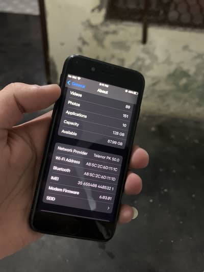 Apple iPhone 7