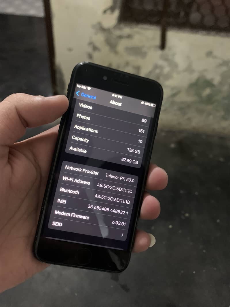 Apple iPhone 7 0