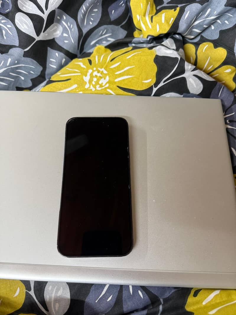 iphone 14 pro max 5