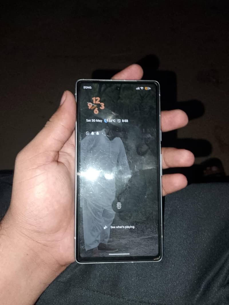 Google pixel 7a 5