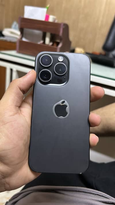 Iphone 15 pro jv 256 gb with box