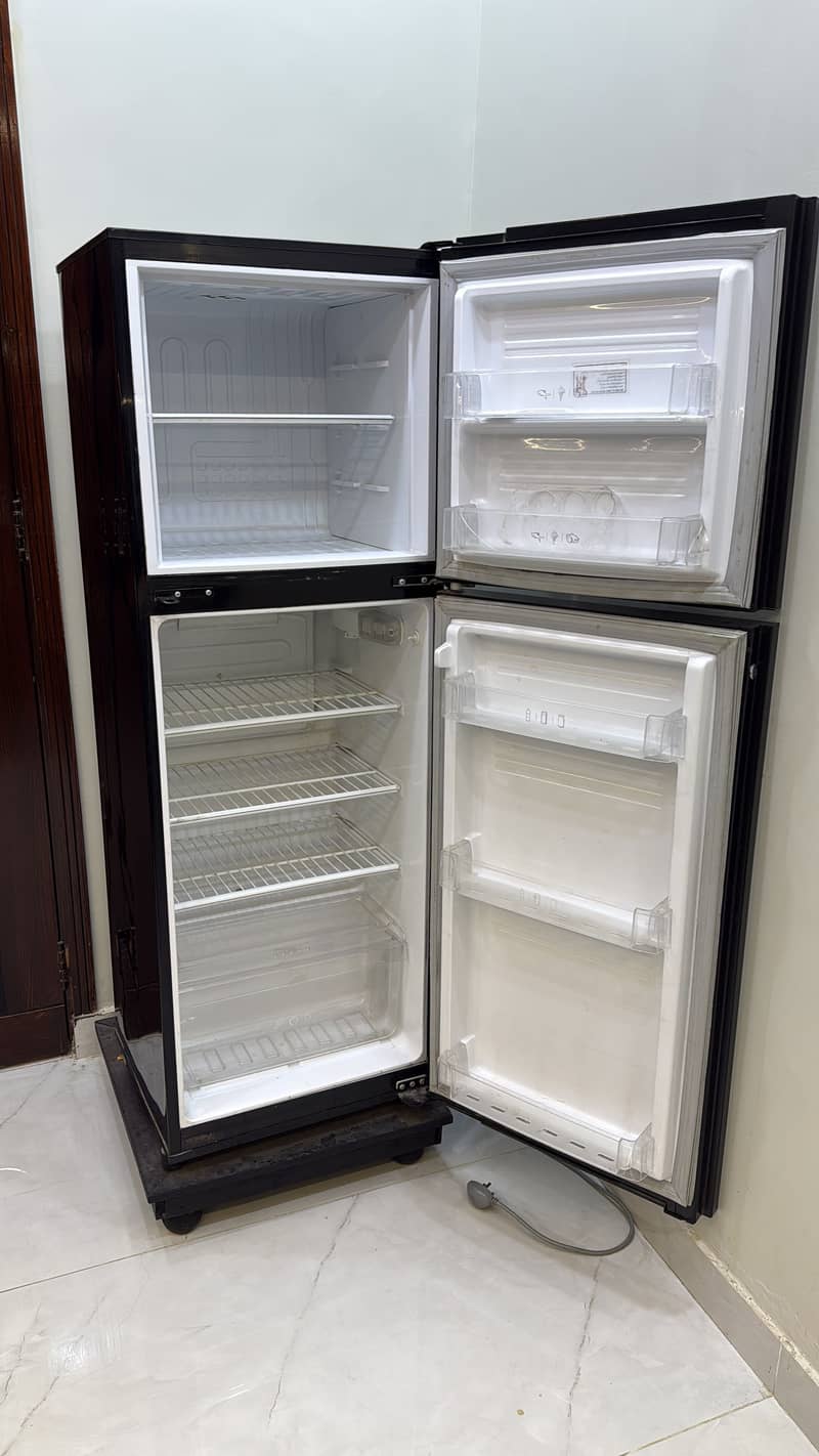Pell fridge. 1