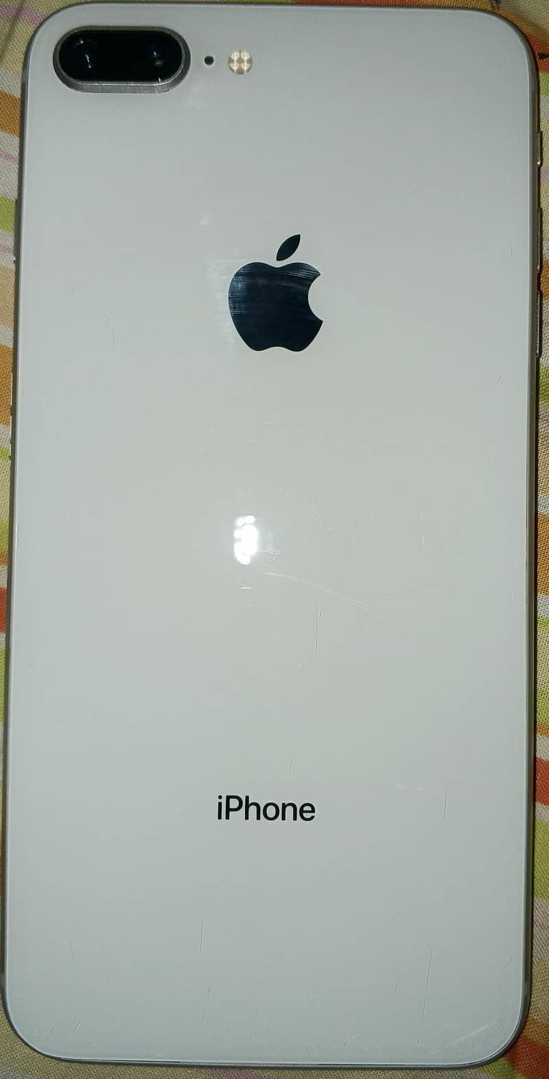 Apple iPhone 8 Plus 0
