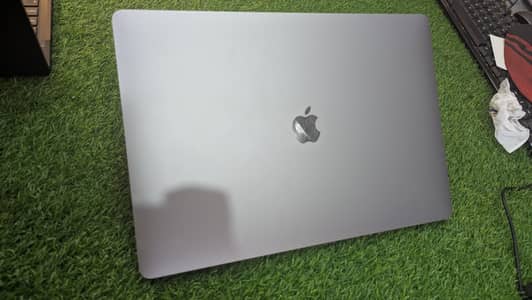 MacBook pro i7 2019 32/ 1TB