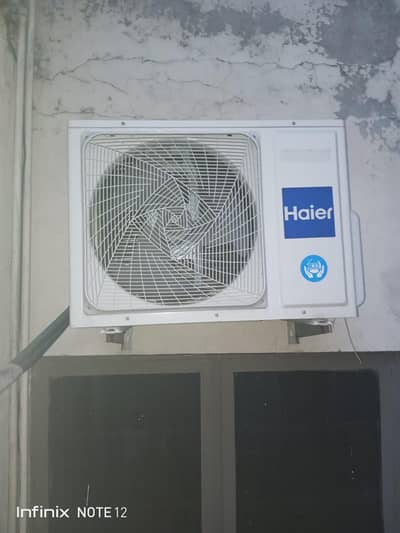 Haier 1.5 ton DC inverter AC