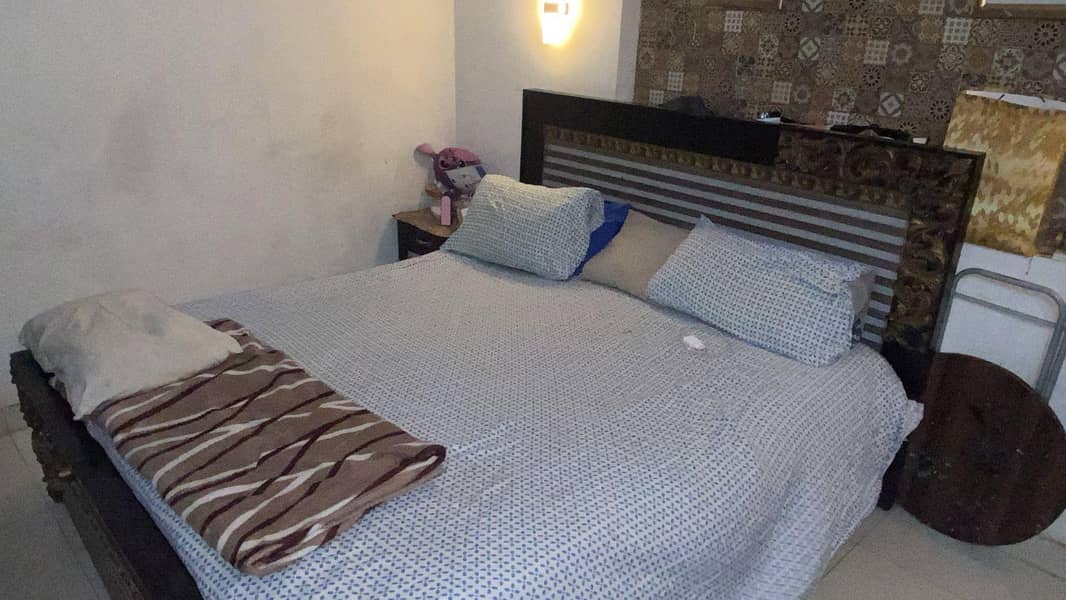king size bed 1