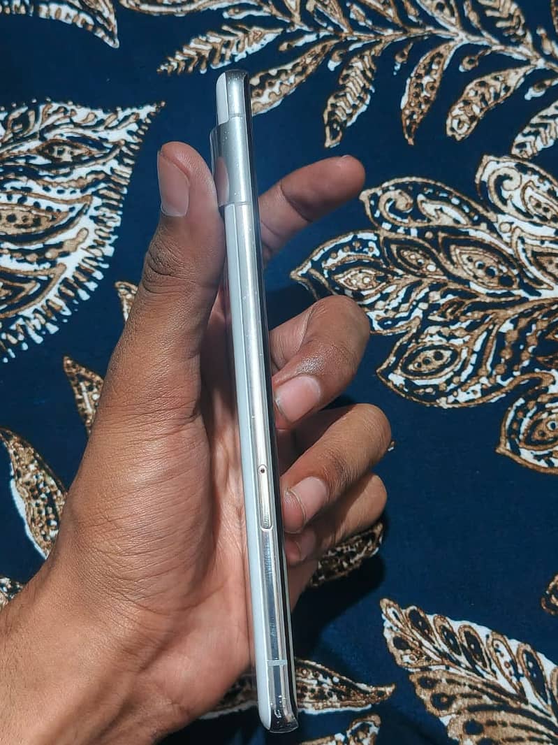 Google Pixel 7 Pro 6