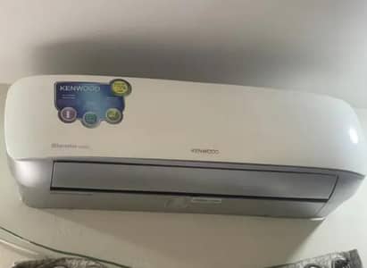 URGENT SALE kENWOOD inverter split AC 1.5 Ton  call/03010443260