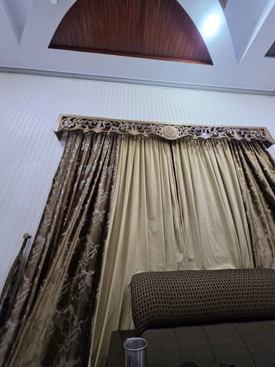 curtians wooden pelmat