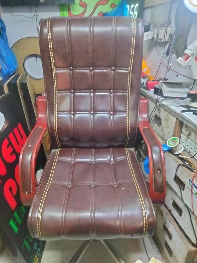 Executive chair 4