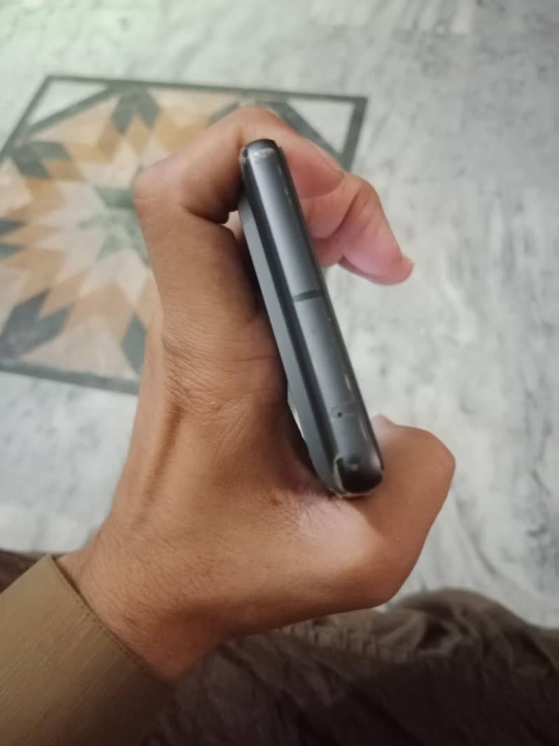 Google Pixel 7 4