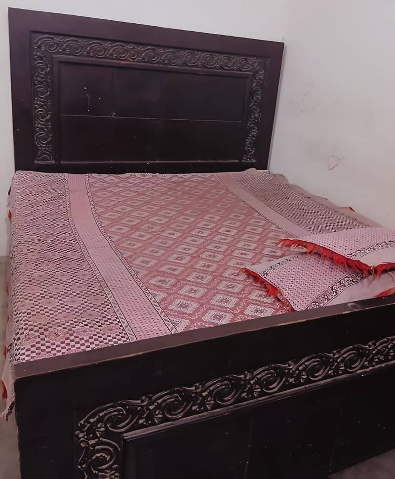 king size bed+2side table 1