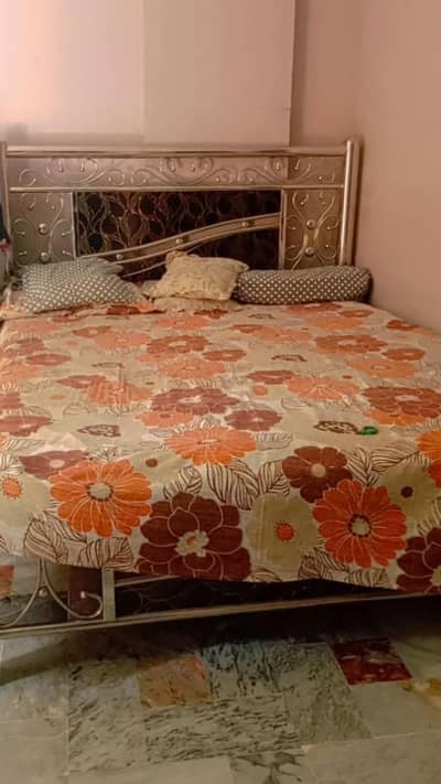 bed and dressing