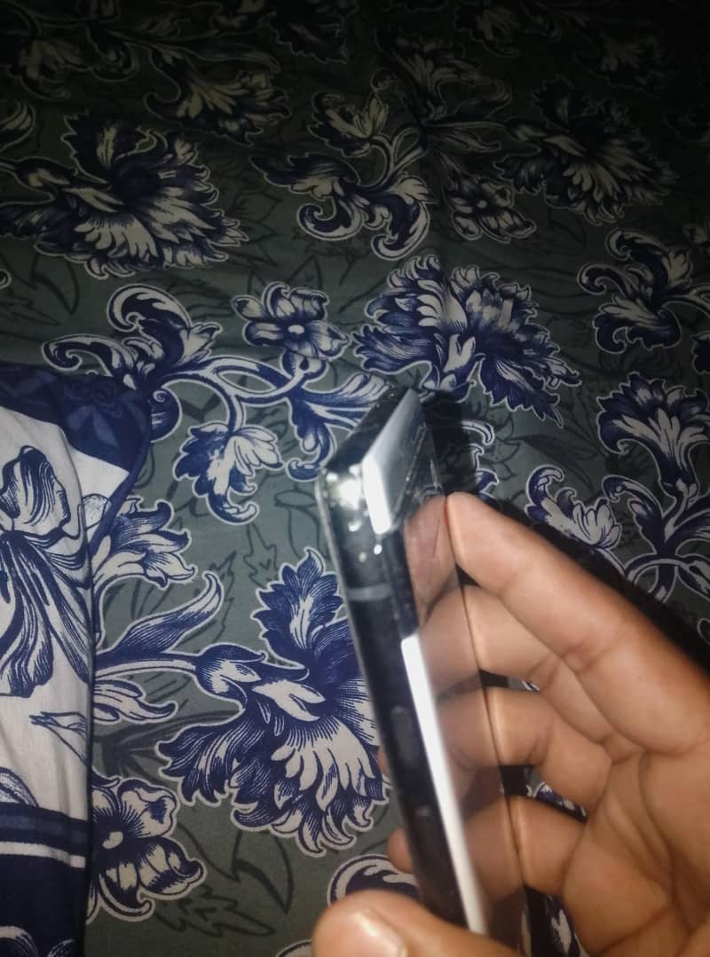 Google Pixel 6a 1