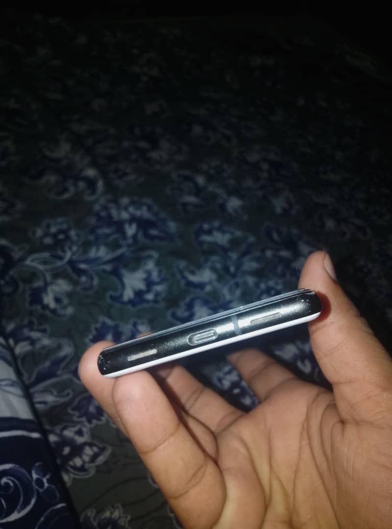 Google Pixel 6a 4