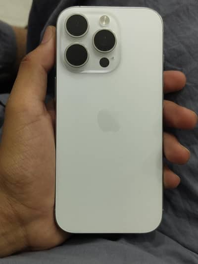 Apple iPhone 16 Pro
