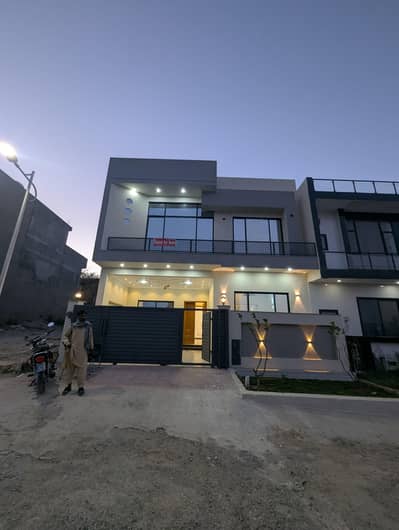 8 Marla Newly  Constructed House With EXTRA Land