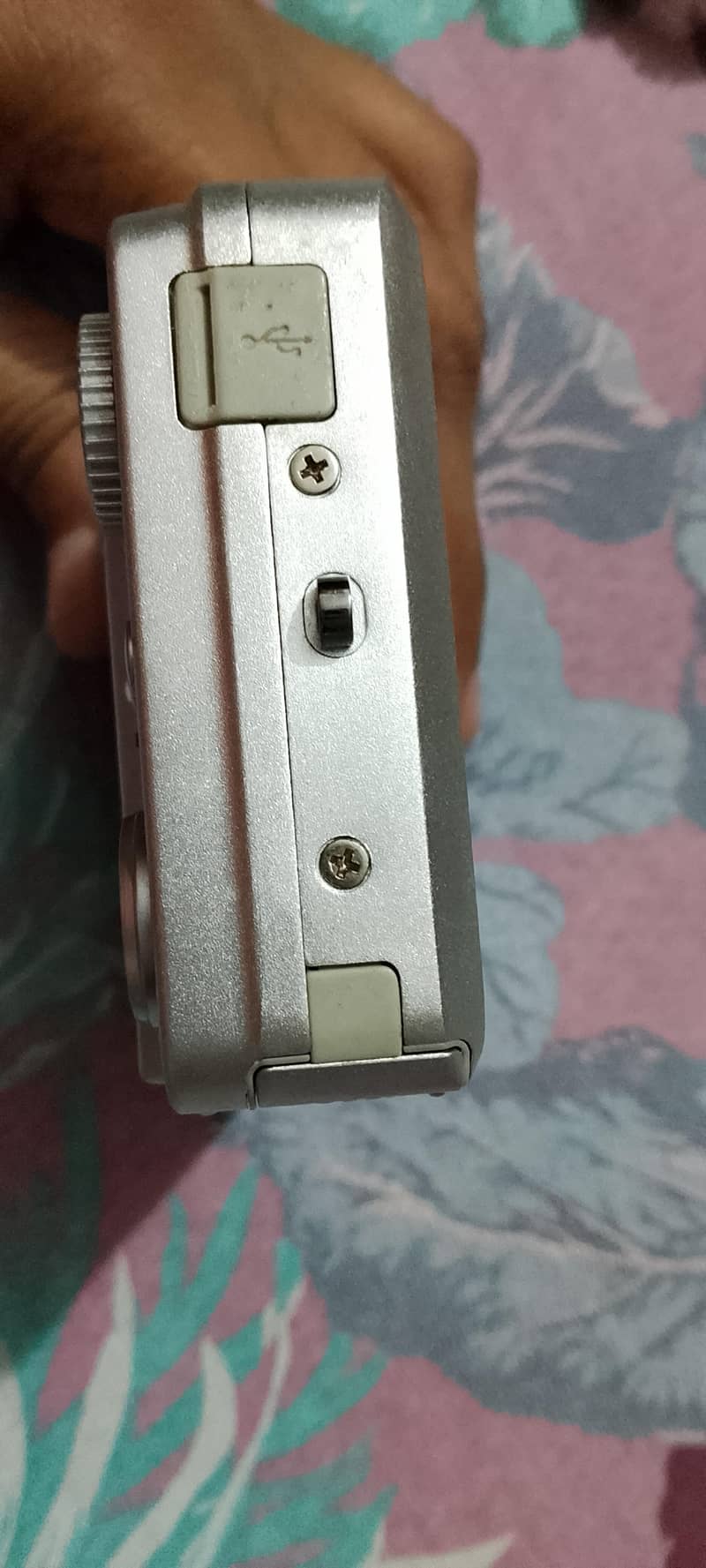 digital camera 0