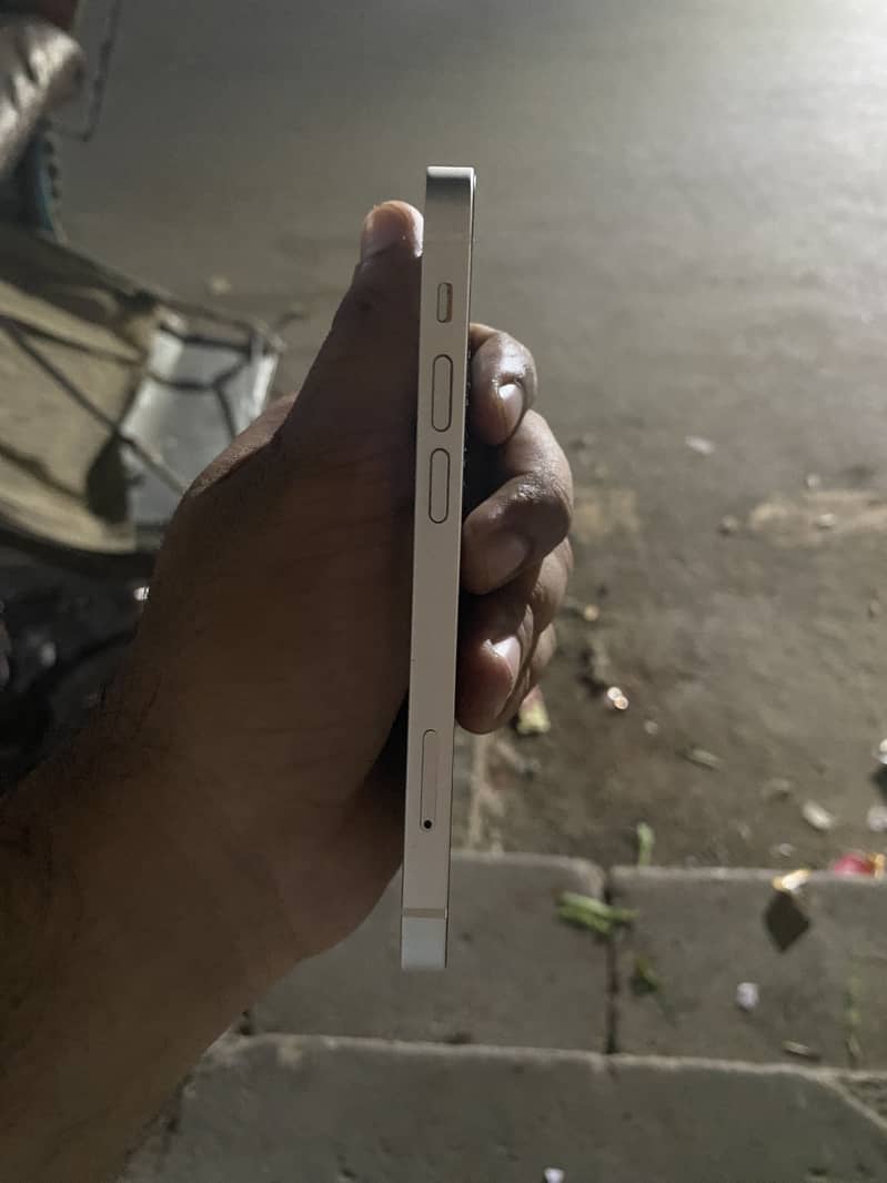 Apple iPhone 12 mini 5