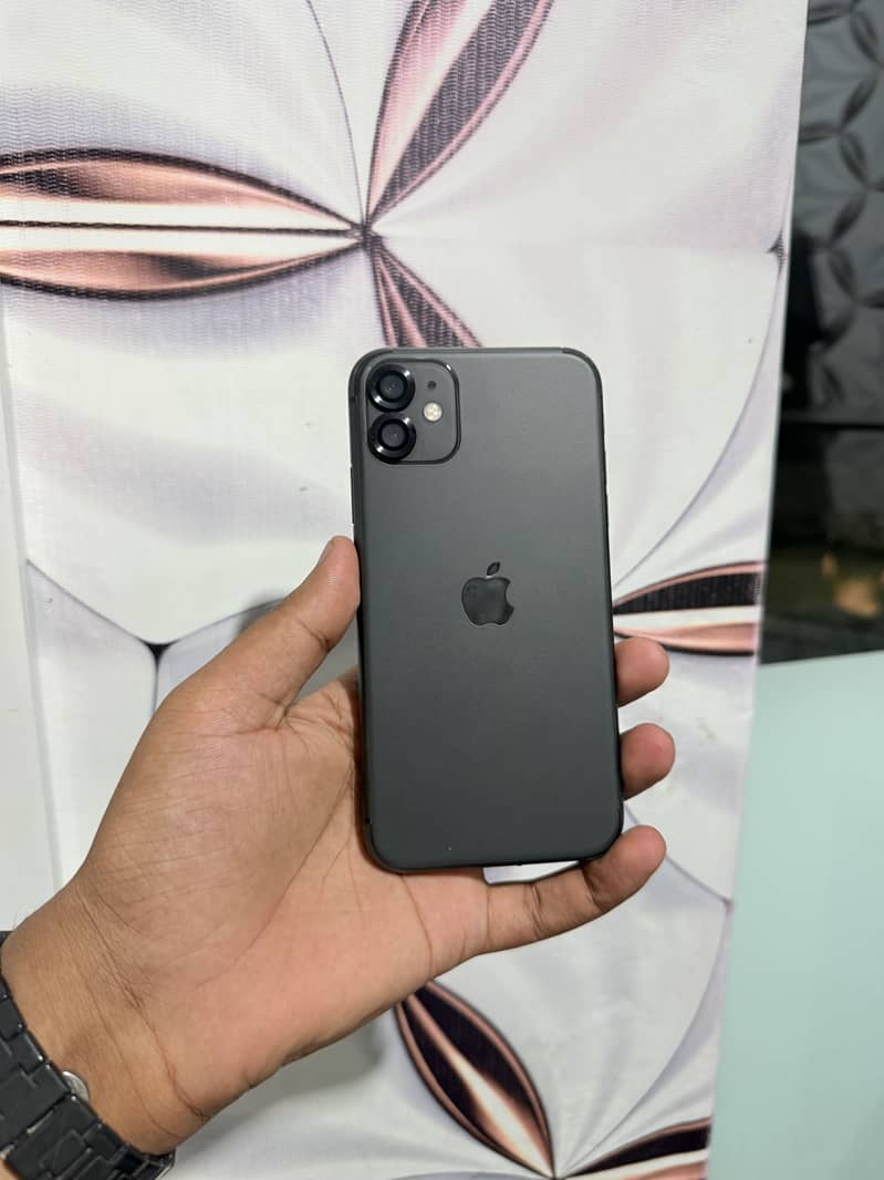 Apple iPhone 11 0