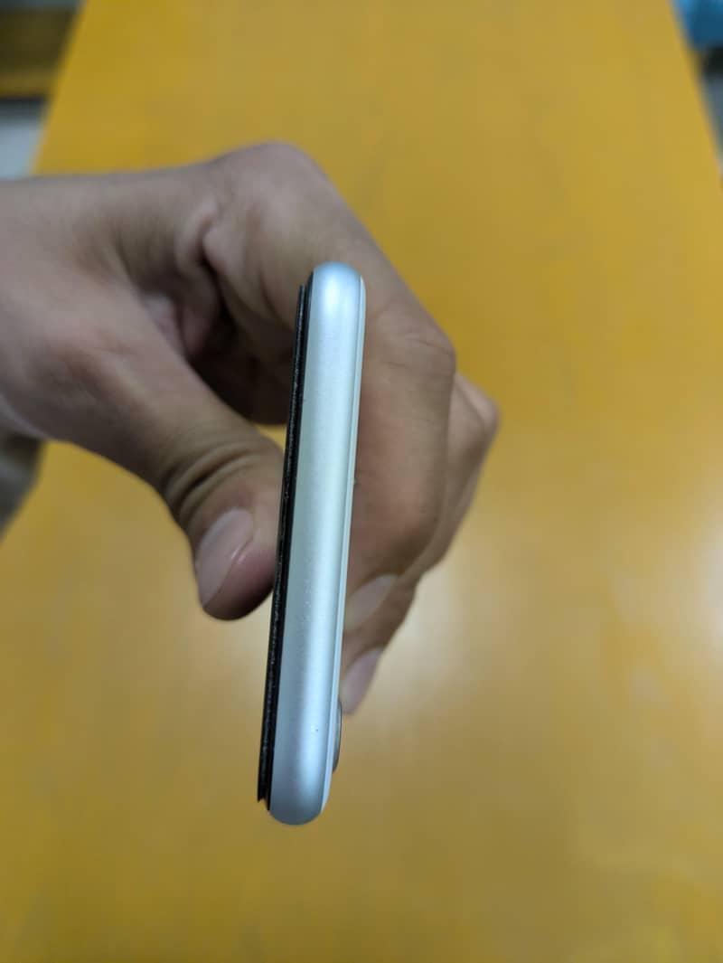 Apple iPhone SE 5