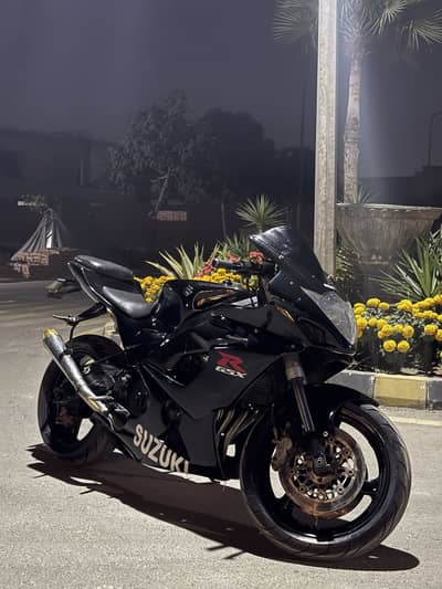Suzuki gsxr in line 4 250cc
