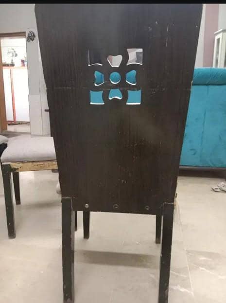 DINING TABLE FOR 6 PRSN 7