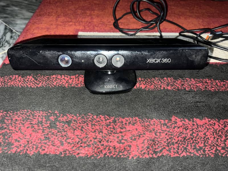 Xbox 360 Kinect Sensor + Original Kinect CD Bundle 1