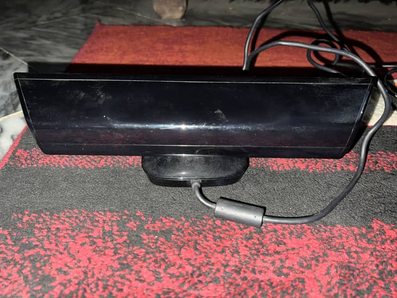 Xbox 360 Kinect Sensor + Original Kinect CD Bundle 2