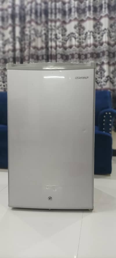 Sharp SJ-K140SL3 Mini Fridge