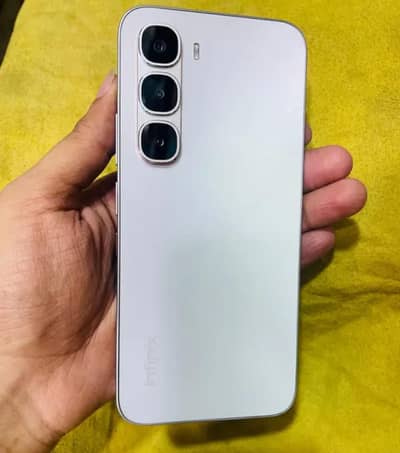 Infinix hot 60 pro 8/128