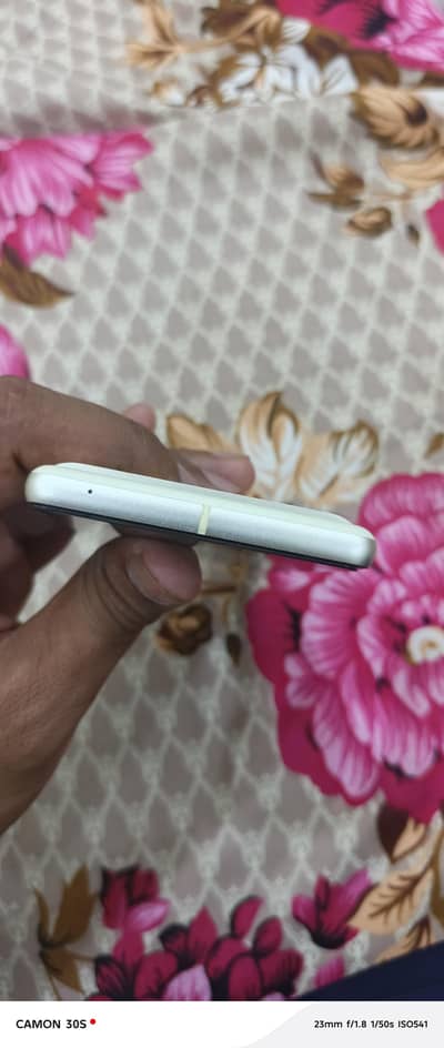 Google Pixel 7 official pta approved good condition