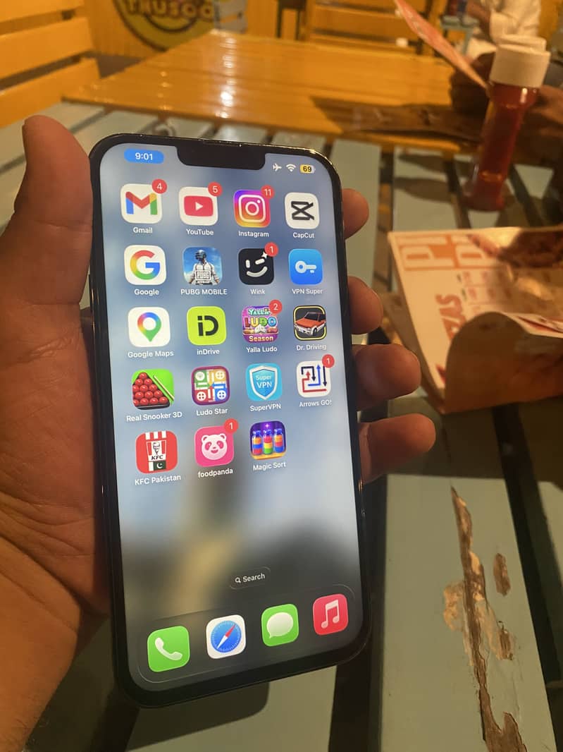Iphone 13 pro max 1