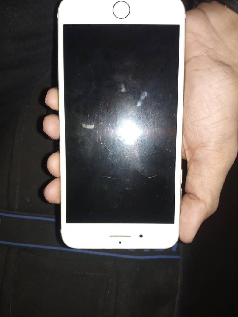 Apple iPhone 7 Plus 5