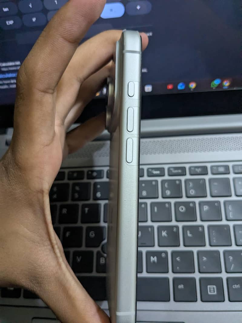 iphone 17 pro 4