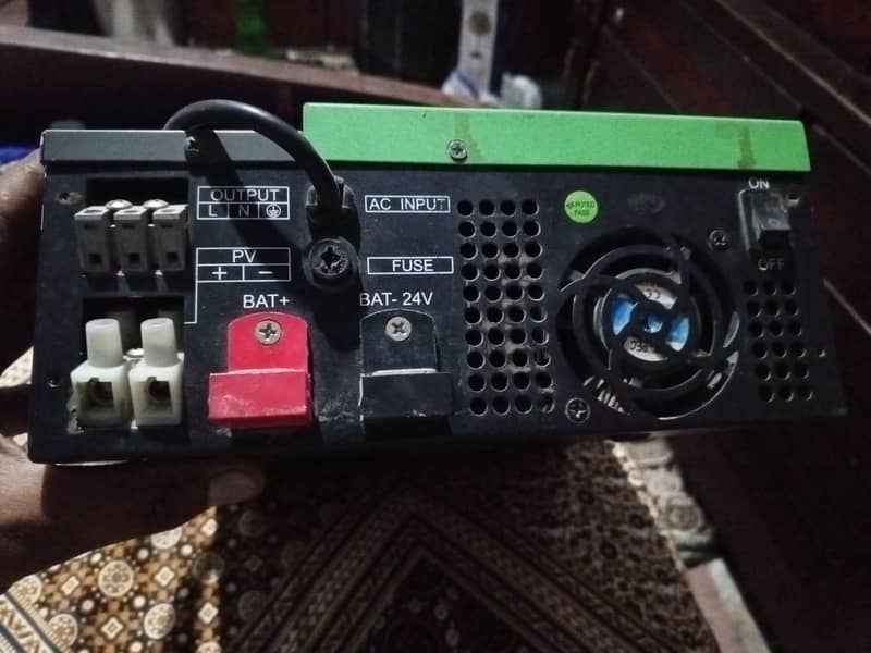 fronus 2.5KVA 24 volt 1