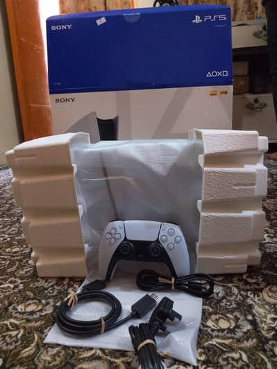 PS5 Slim Game Disk Edition 2 Controller 1Tb SSD 8CDS