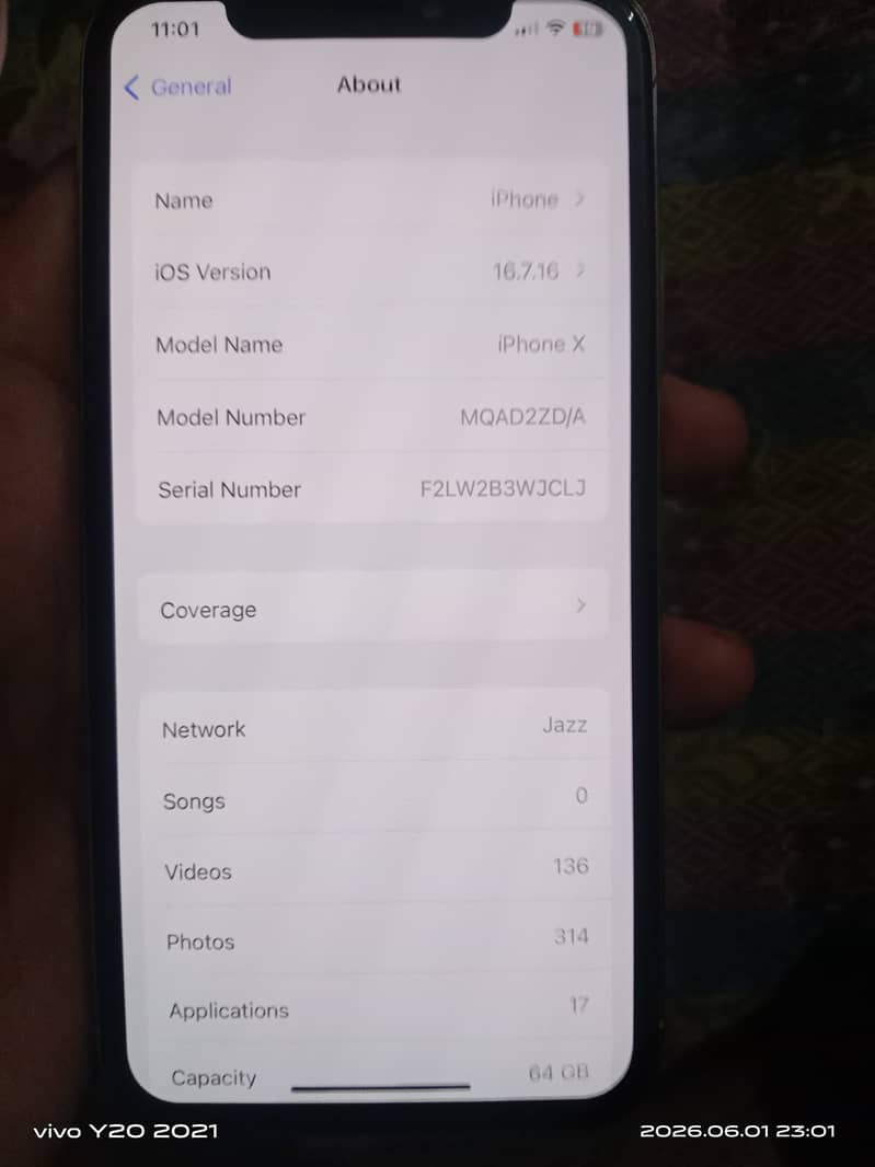 Apple iPhone X 3