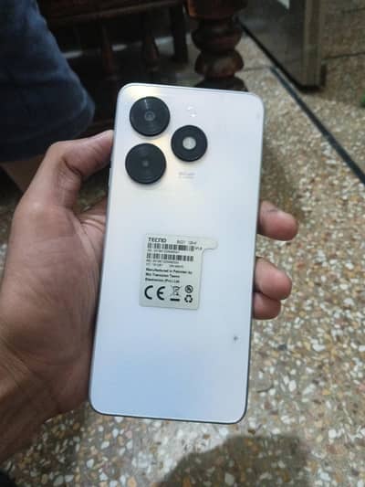 I seal a mobile condition 10 by 8 phone all okay