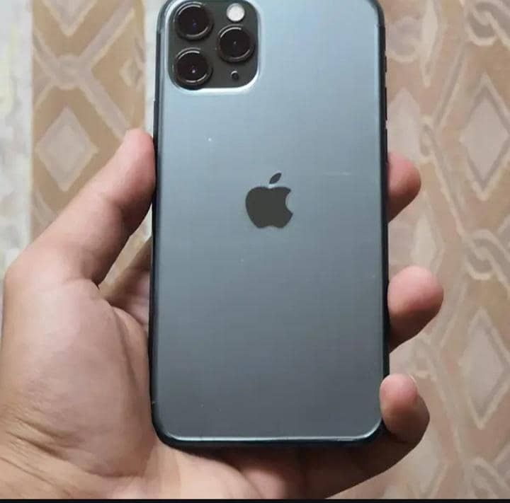 iPhone 11 PRO 1