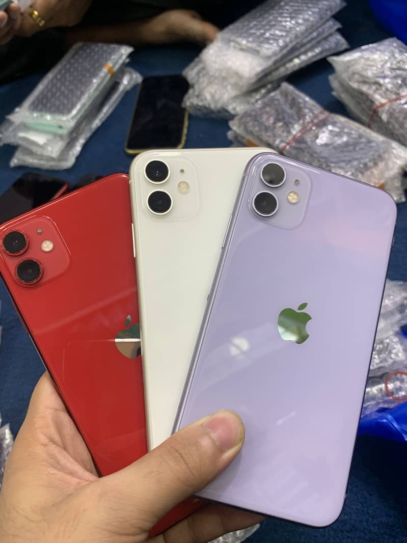 iPhone 11 3