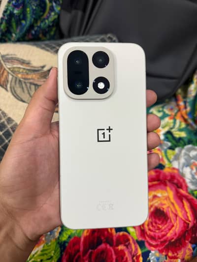 OnePlus 15 512gb 20 days used