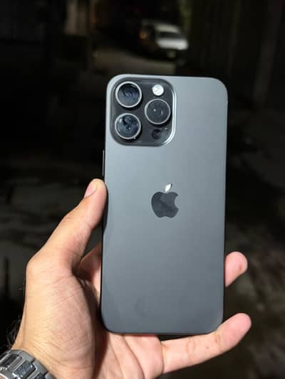 Apple iPhone 15 Pro Max factory unlocked