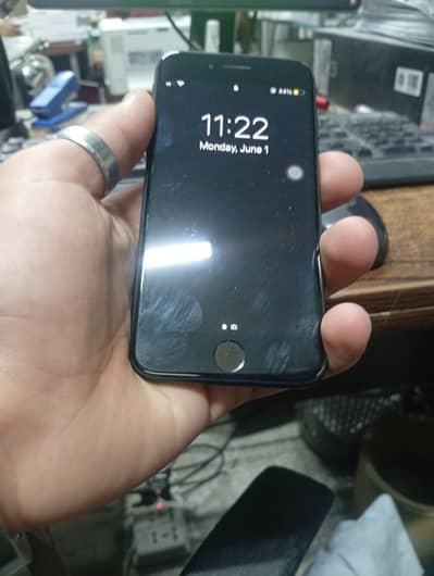 Apple iPhone 7